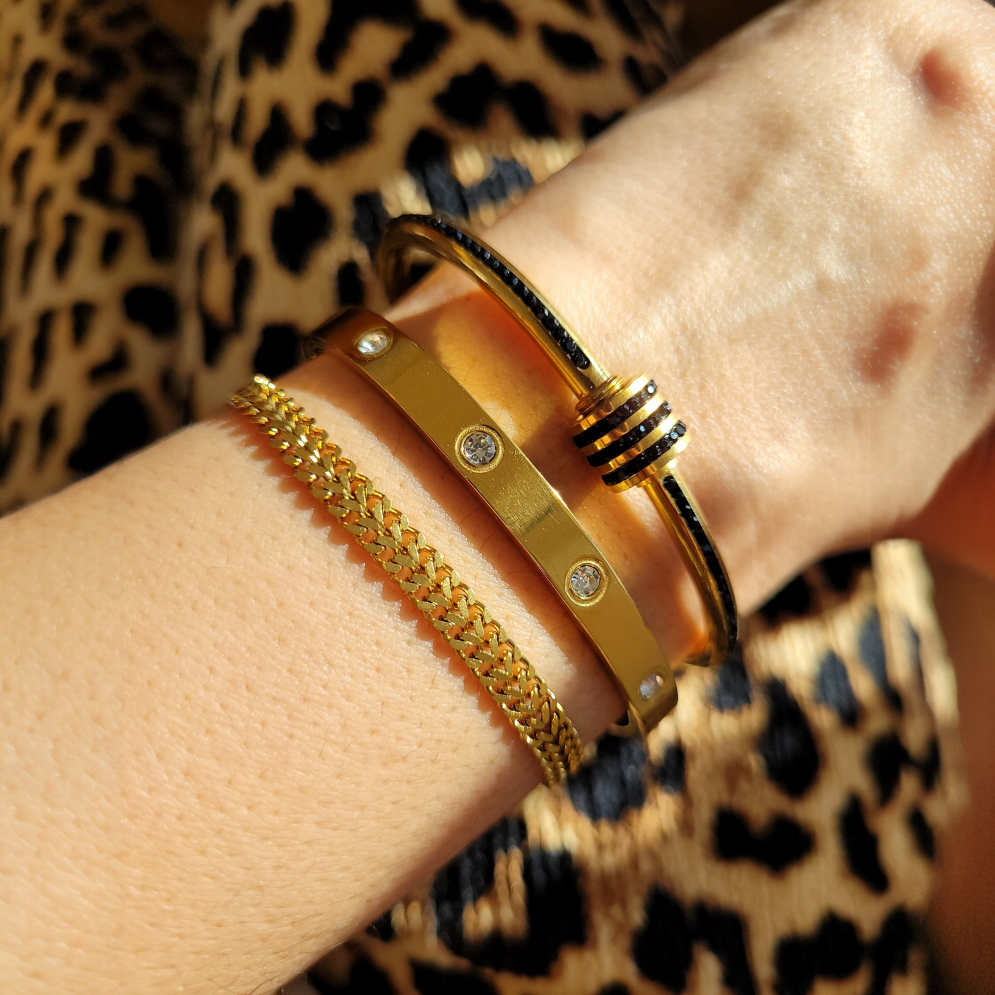 Natalia Flat Chain Gold Bracelet
